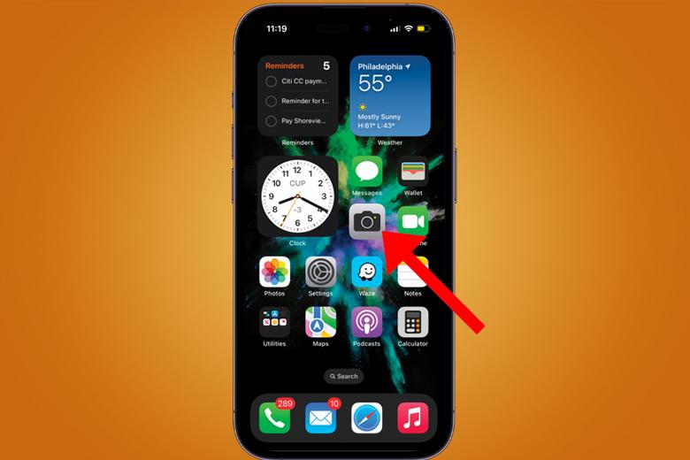 Mở ứng dụng chụp camera trên iPhone