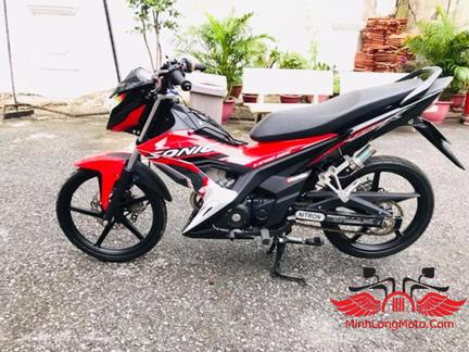 Té ngửa: Honda Sonic độ đồ chơi hạng nặng