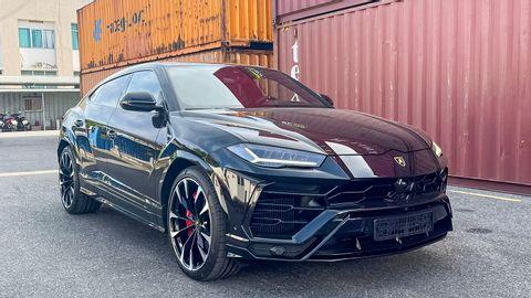 Lamborghini Urus 2022 về Việt Nam, ngoại thất đen nội thất đỏ mâm 23 inch