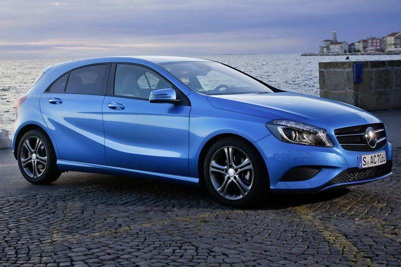 Mercedes A200 là hộp lái có kiểu dáng thể thao mạnh mẽ sang trọng