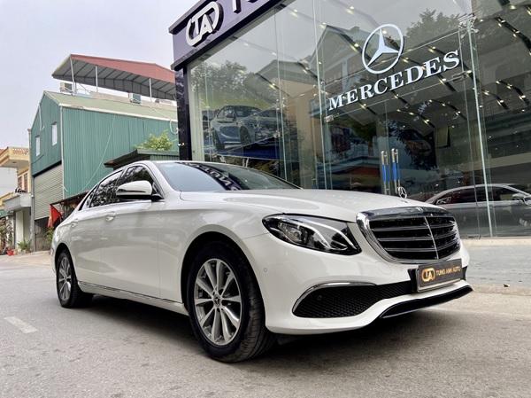 Có nên mua xe Mercedes cũ dòng E240 và E250 không?