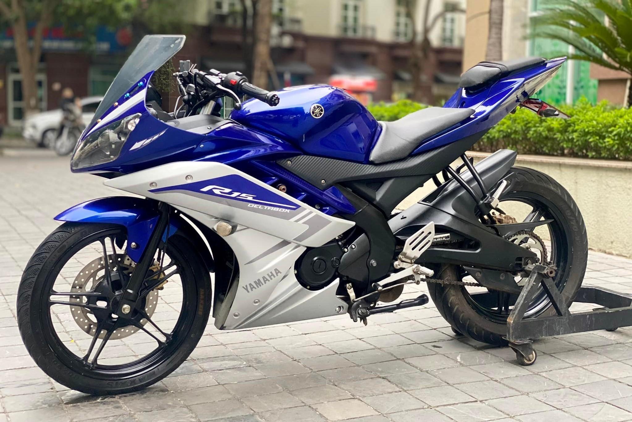 Mua xe Yamaha R15 cũ và thủ tục trả góp