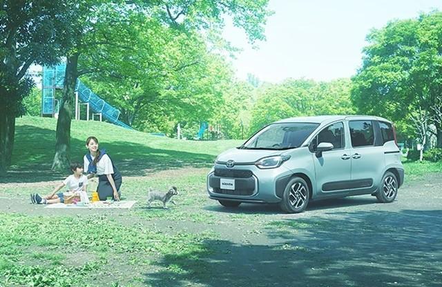 Chi tiết Toyota Sienta 2023 kèm giá bán (06/2024)