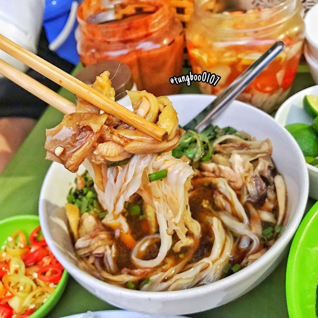 ha-noi-an-vat-pho-co-5