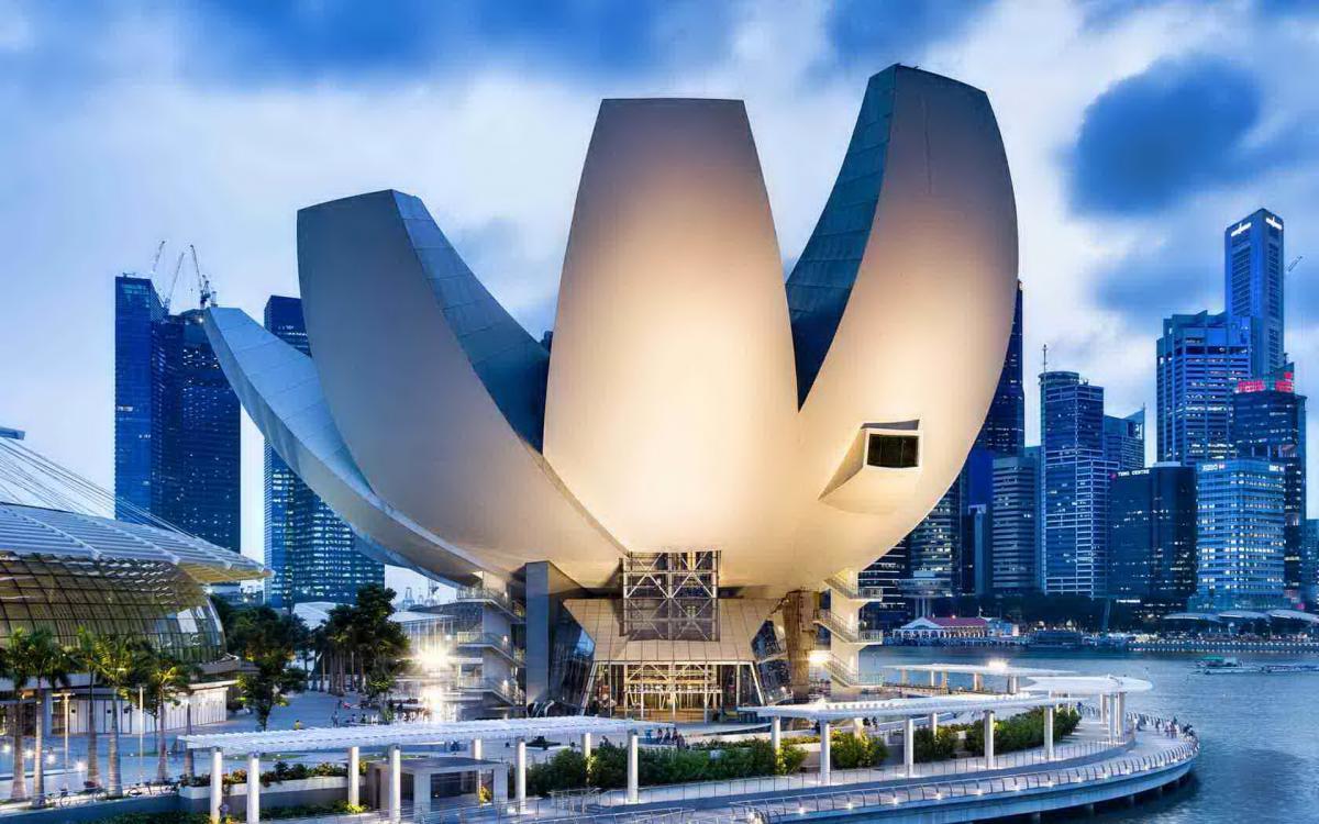 Toàn cảnh bảo tàng độc đáo ArtScience Museum của Singapore