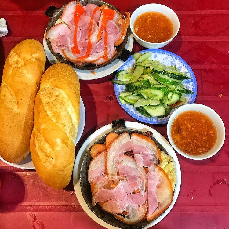 Top 10 quán bánh mì chảo Hà Nội ngon 'không giới hạn' - Mytour