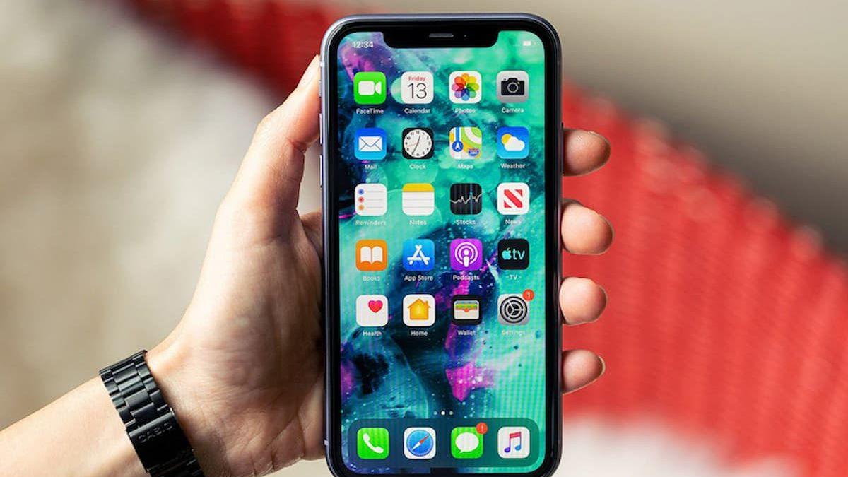 Có nên để màn hình iPhone luôn sáng không