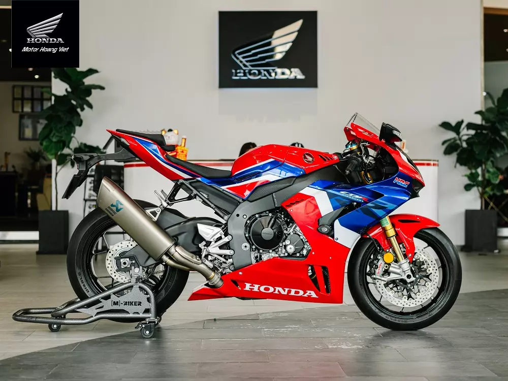 Giá Honda CBR1000RR Tháng 2/2024