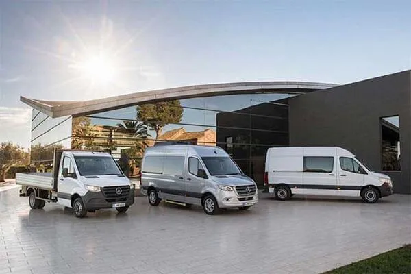 ra-mat-mercedes-benz-sprinter-2019-muaxegiatot-vn-1