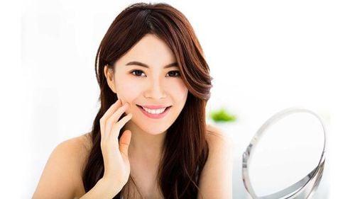 Tretinoin: Lợi ích cho da, cách sử dụng, tác dụng phụ