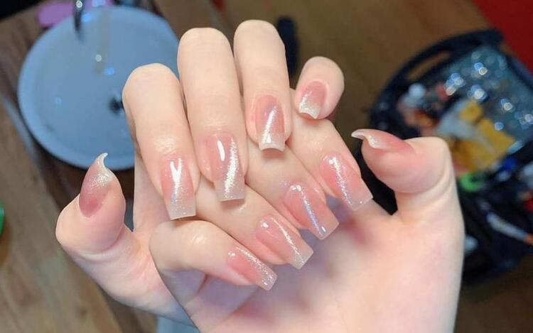 Mẫu nail ombre hot trend