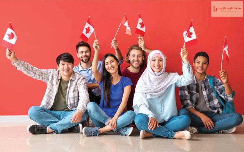 Canada nói tiếng gì