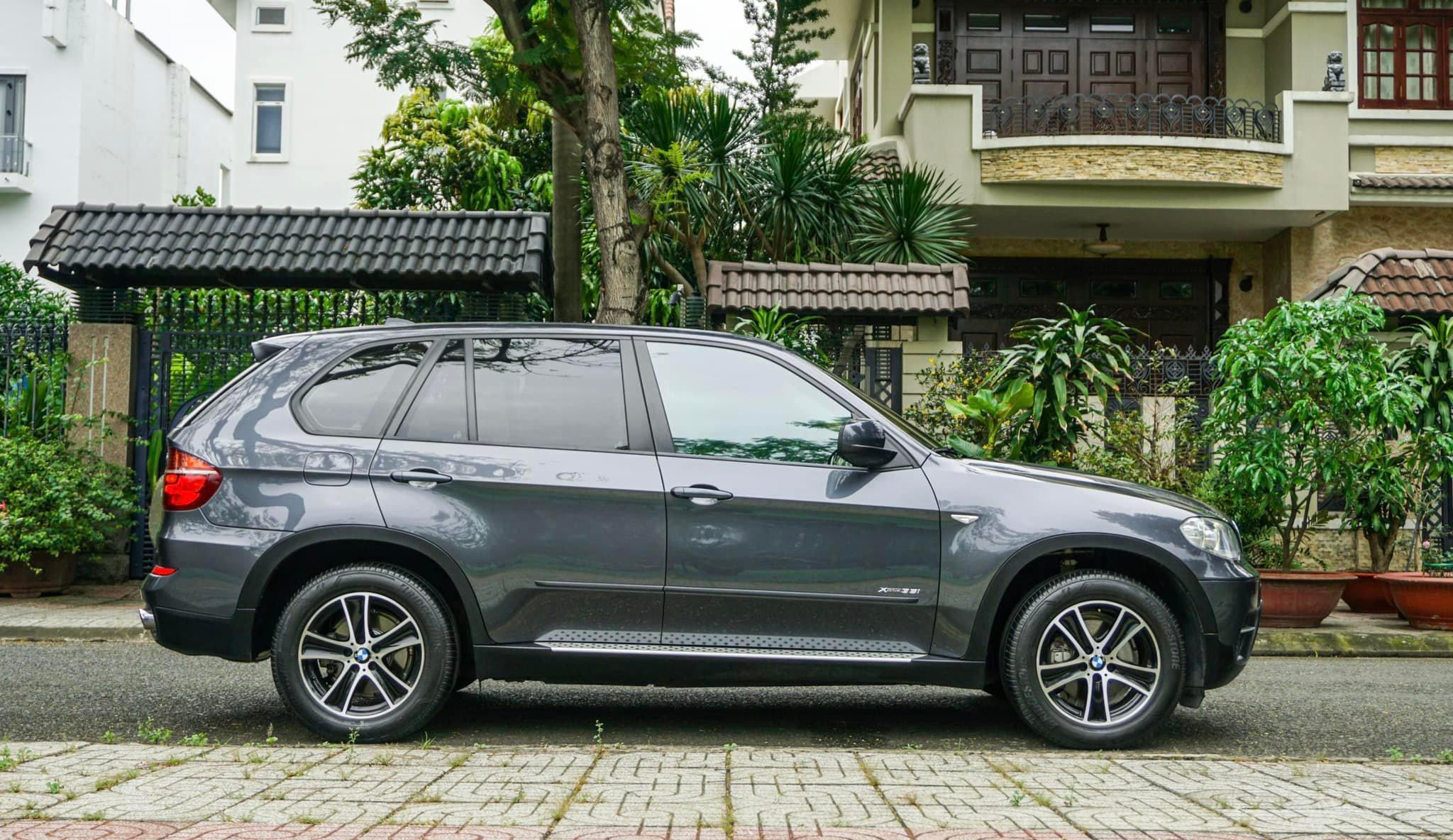 BMW X5 giá gần 1,2 tỉ đồng sau 10 năm sử dụng