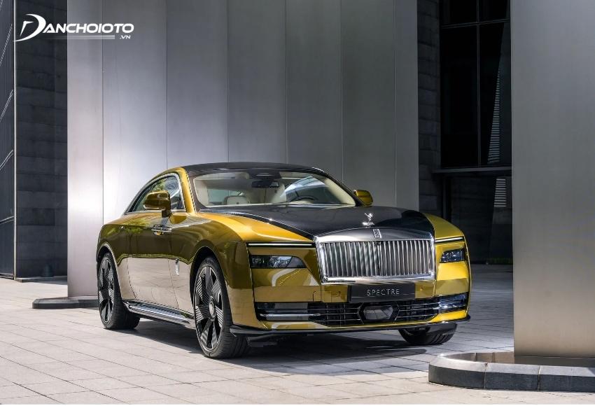 Bảng giá xe ô tô Rolls-Royce: 4 chỗ sedan, coupe, SUV, mui trần (7/2024)