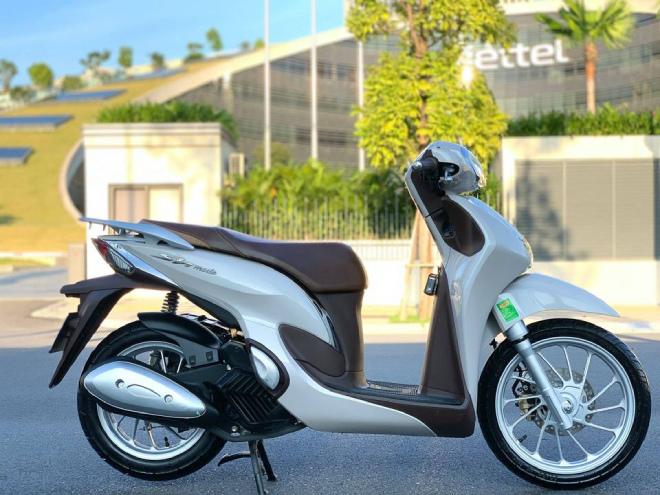 Bảng giá Honda SH Mode cuối tháng 11/2021, chênh chỉ 3 triệu