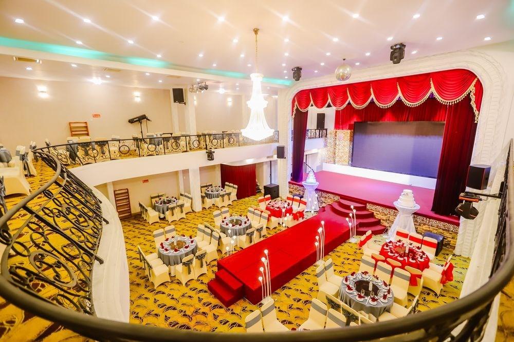 Nhà hàng Vườn Cổ Tích - Fairytale Palace