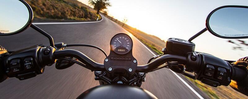 Mua bảo hiểm xe máy online an toàn, giao tận nơi như thế nào?