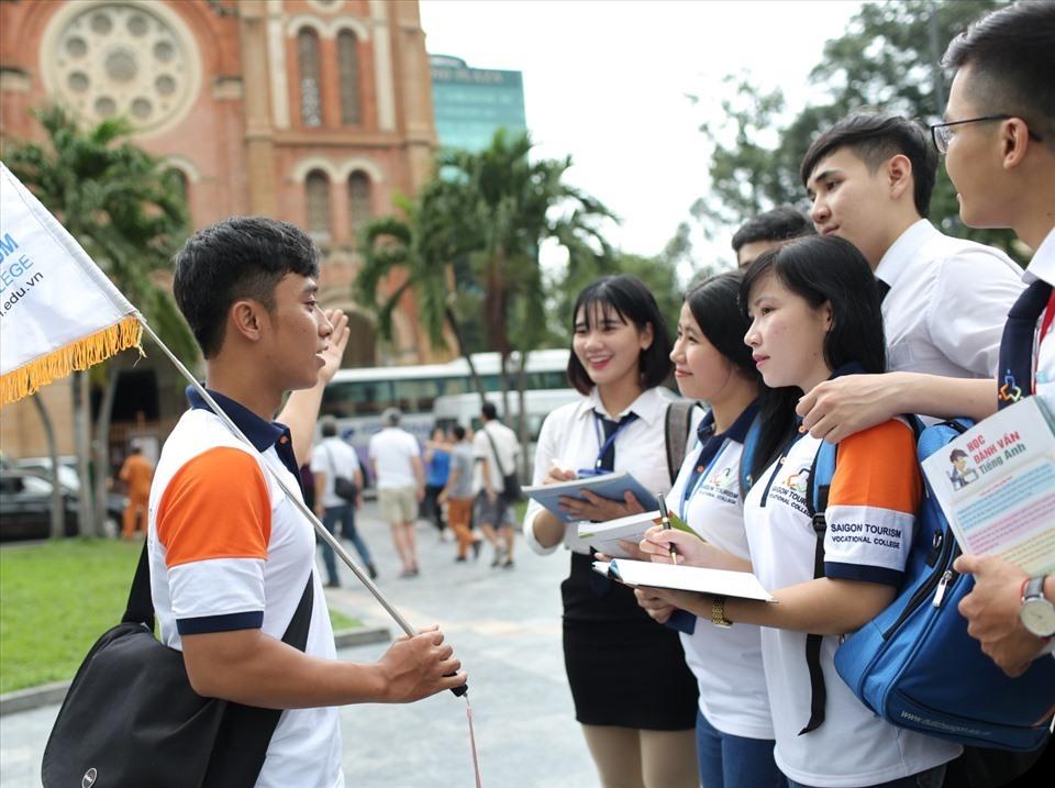 Học ngành Quản trị dịch vụ du lịch và lữ hành ra trường làm gì?