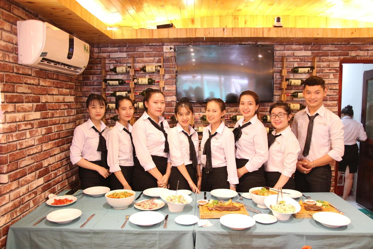 Quản trị nhà hàng: Vị trí công việc và mức lương đáng mơ ước