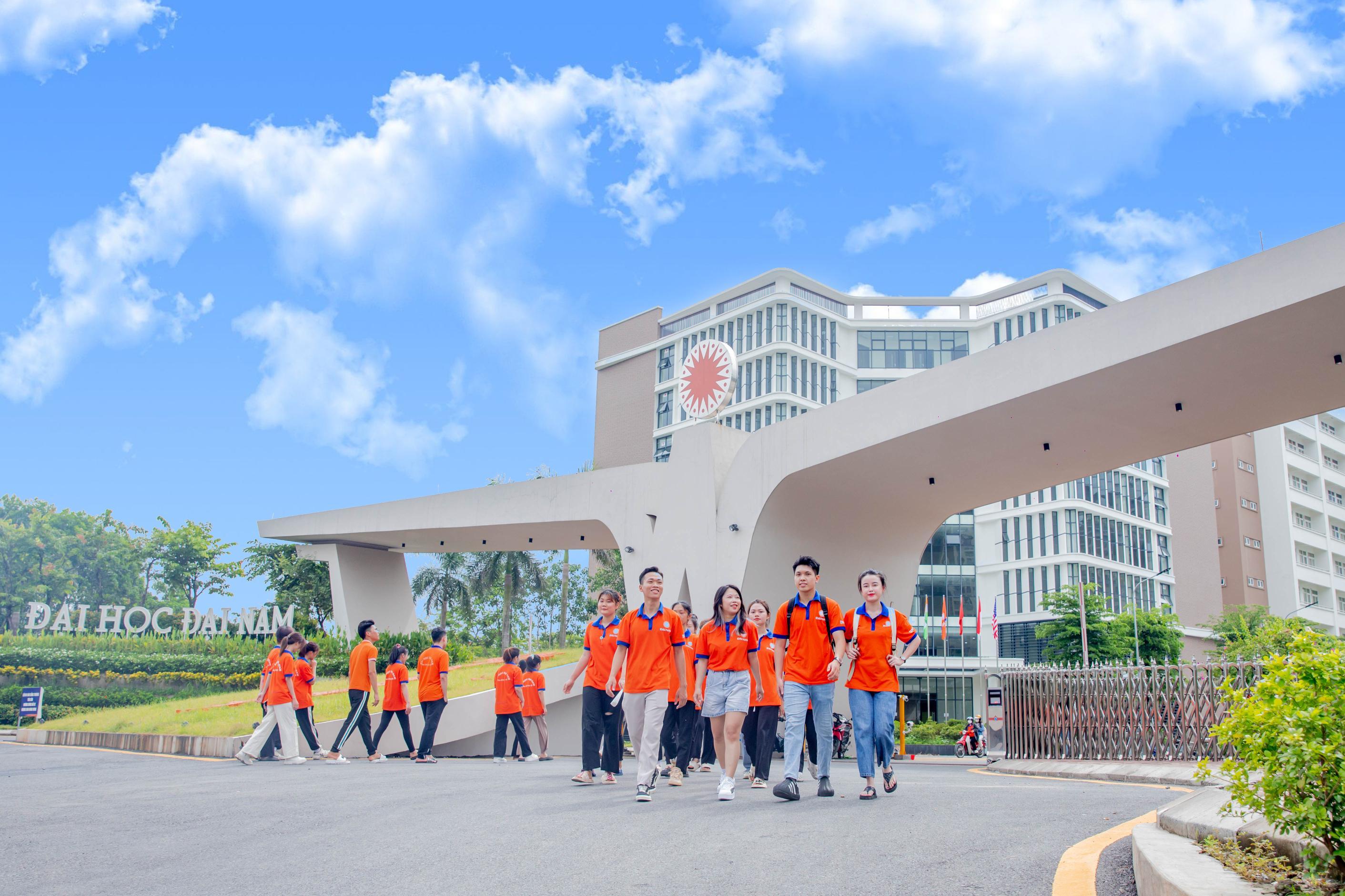 Ngành Thương mại điện tử là gì? Ra trường làm gì, ở đâu, lương bao nhiêu?