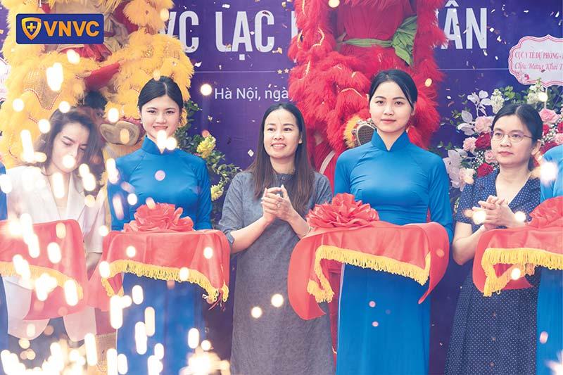 vnvc lạc long quân khai trương