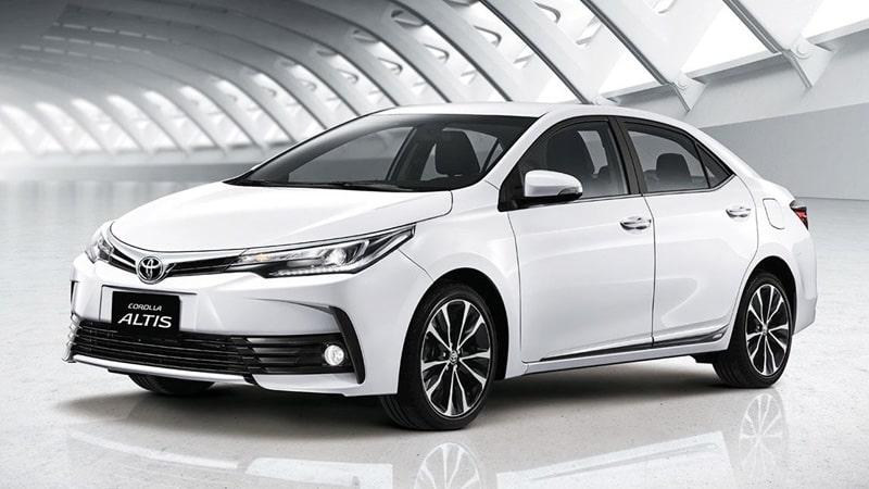 Đánh giá Toyota Corolla Altis 2018