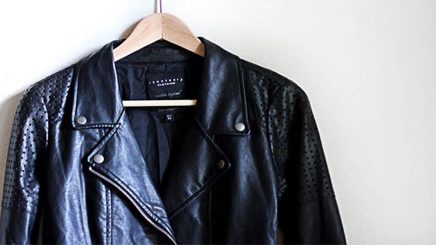 8 cách làm mềm áo da nhanh chóng tại nhà