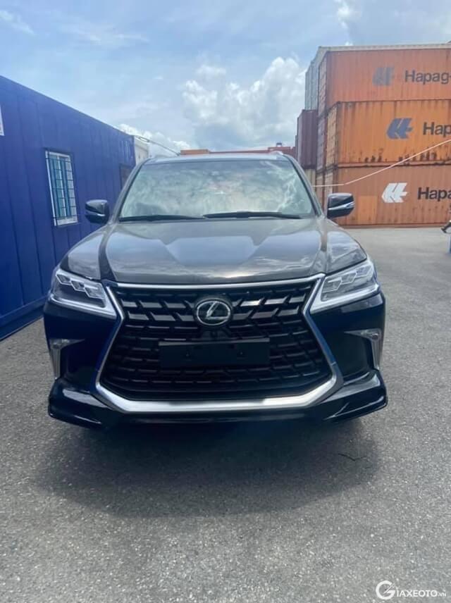 Lexus LX570 04 chỗ Super Sport 2023: giá lăn bánh (10/2024)