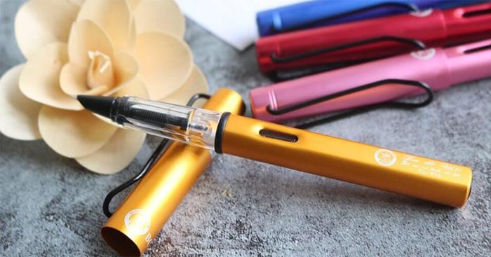 Tập làm văn lớp 4: Tả cây bút máy  Dàn ý & 28 bài văn tả bút máy lớp 4