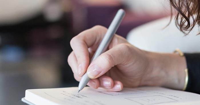 Văn mẫu lớp 10: Thuyết minh về tác phẩm văn học (Dàn ý + 28 Mẫu)  Giới thiệu một tác phẩm văn học