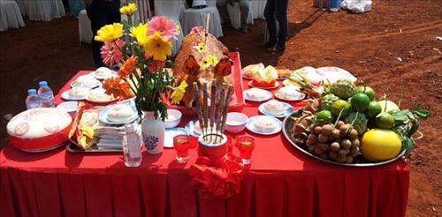 VĂN KHẤN TẠ ĐẤT