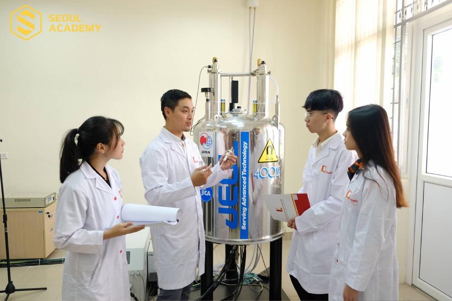 Trường Đại học Khoa học Tự nhiên có đào tạo ngành Hóa mỹ phẩm