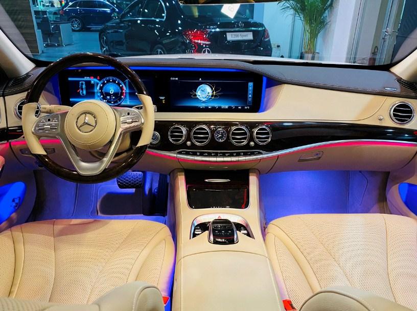 Ngắm nhìn không gian NỘI THẤT của Mercedes S450 mới