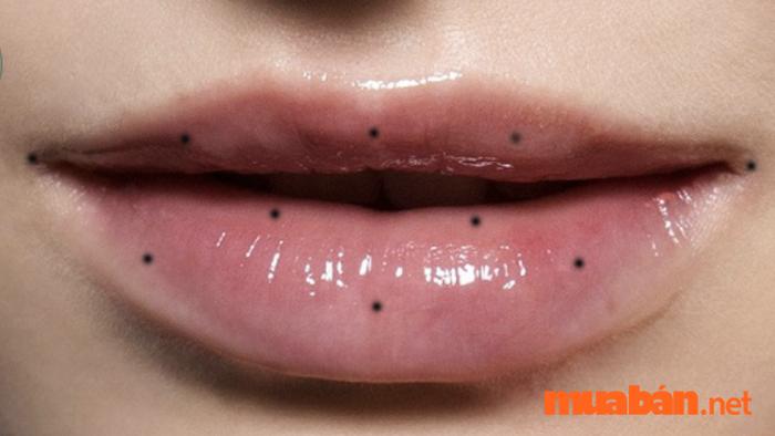 Ý nghĩa nốt ruồi ở miệng. Dấu hiệu may mắn hay xui xẻo?