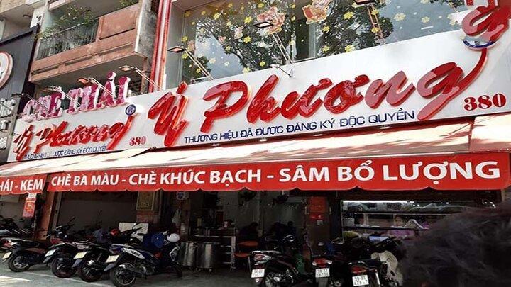 Quán chè nổi tiếng bậc nhất Sài Gòn. (Ảnh: Chè Ý Phương)