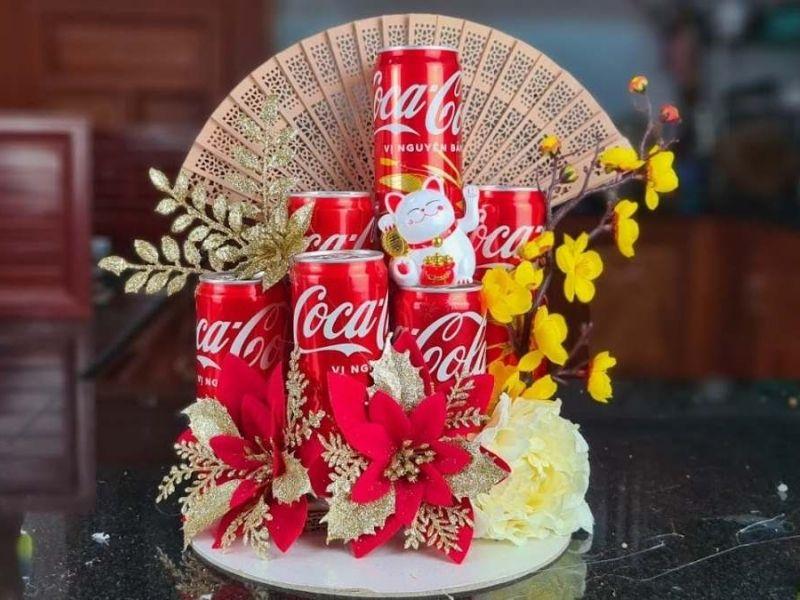 Tháp trang trí nước ngọt coca cola