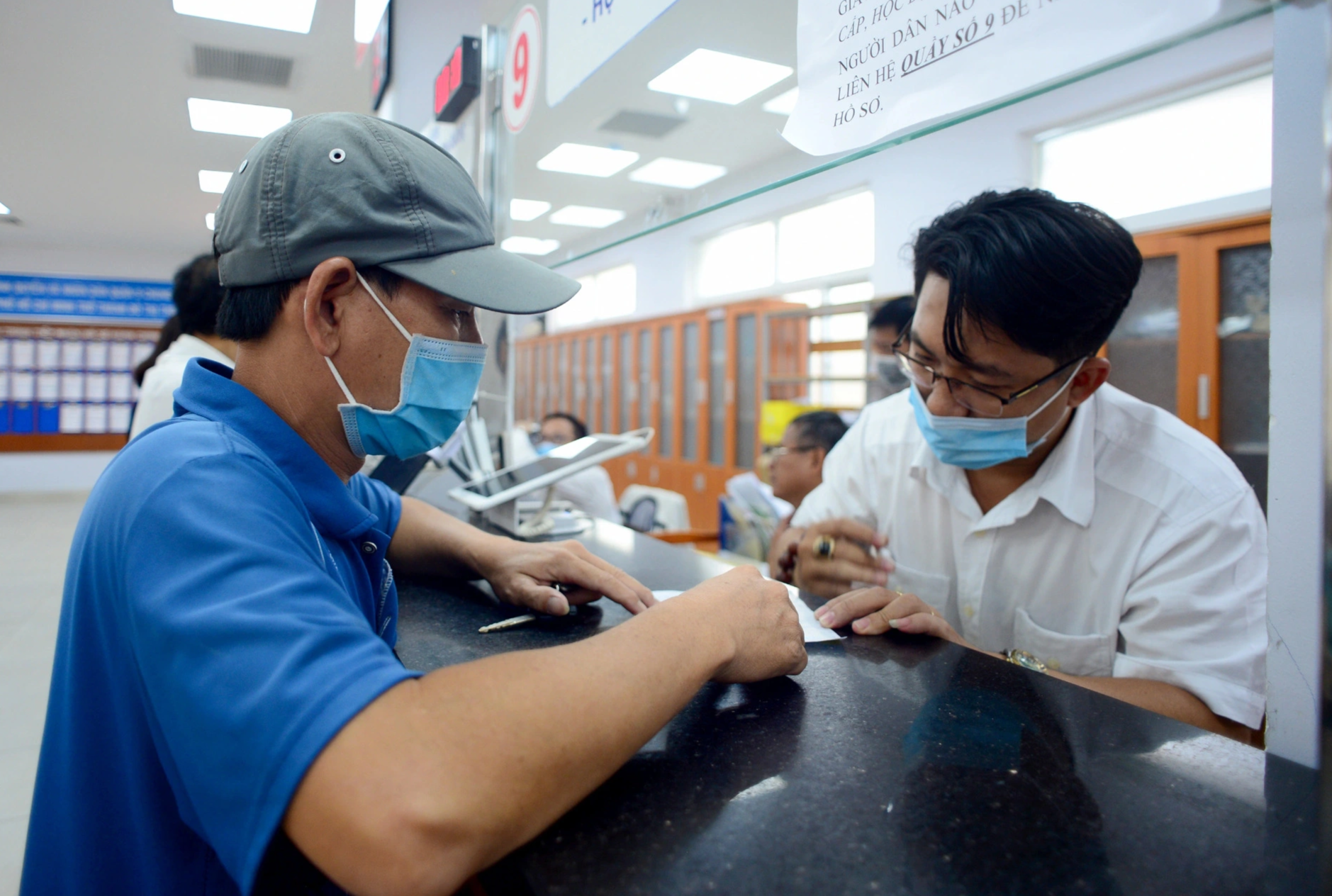 Điều kiện để người sinh năm 1975 được nhận lương hưu