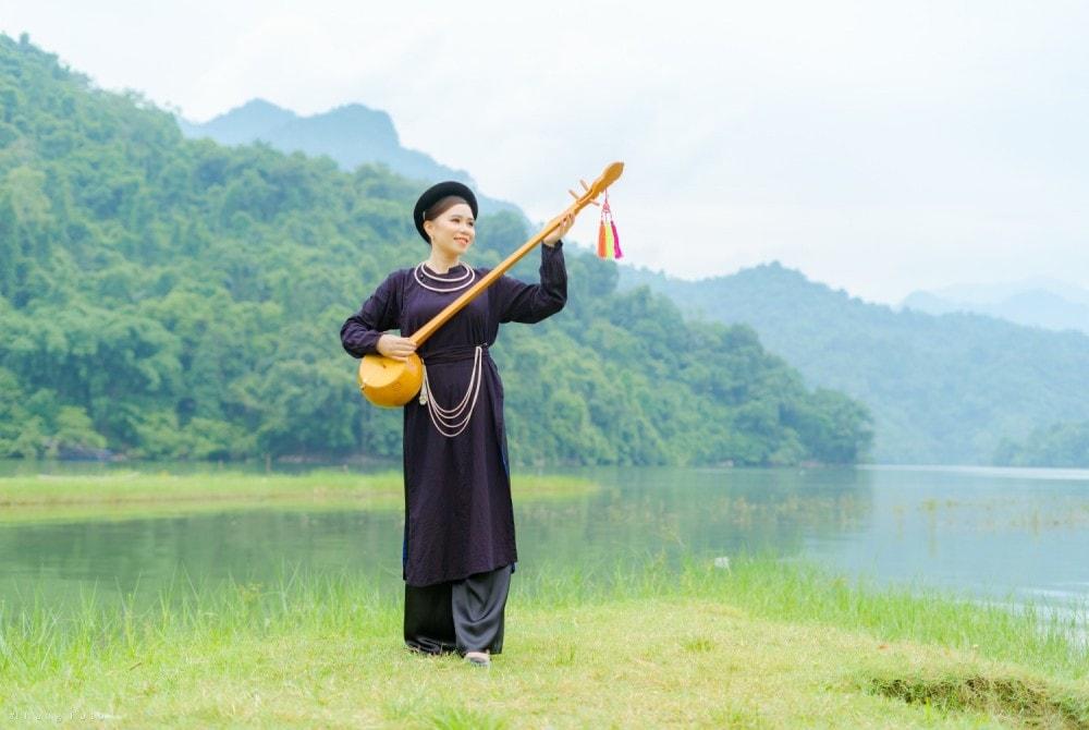 Bắc Kạn: Giới trẻ giữ gìn nghệ thuật độc đáo hát then, đàn tính