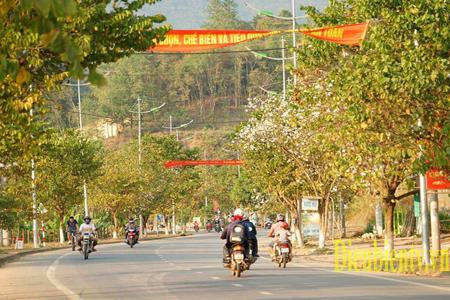 "Hoa ban nở thành người con gái Thái" - Đài Phát thanh và Truyền hình Điện Biên