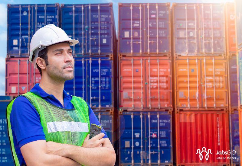 Tuyển dụng 257 việc làm Nhân Viên Xuất Nhập Khẩu T6/2025 | JobsGO