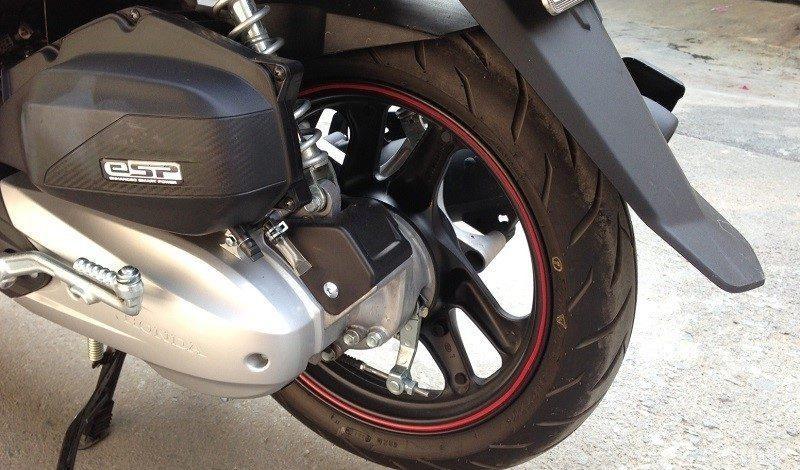 Nguyên nhân và cách xử lý khi xe chạy chậm bị rung. Bạn cần nên biết!