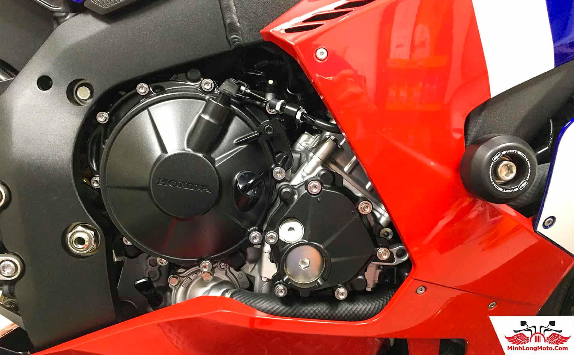 Động cơ CBR1000RR-R