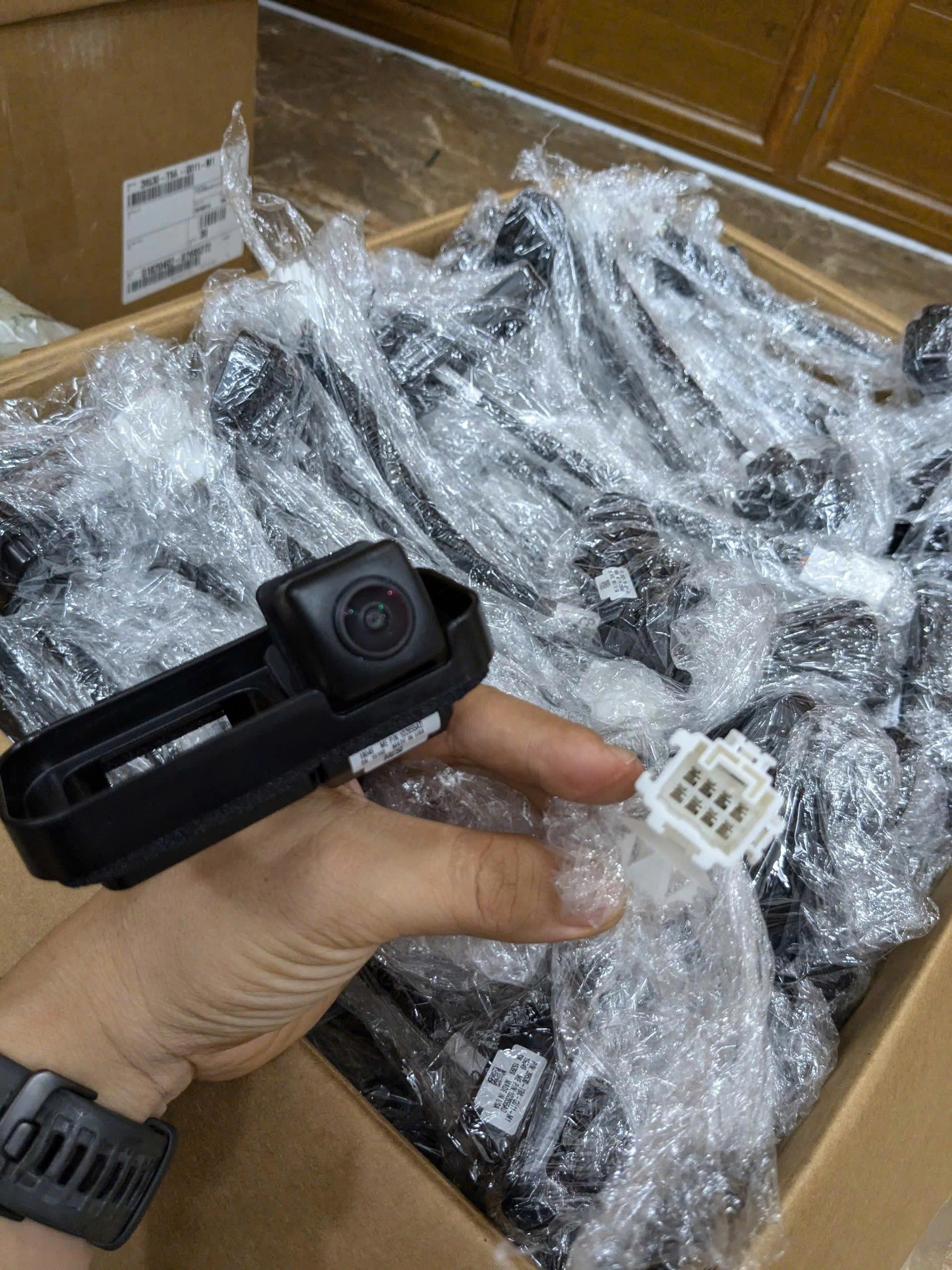 Camera Lùi xe Honda City, CRV, CIVIC, HRV, ACCORD, ACURA, BRIO ...Chính Hãng Mới 100% Giá rẻ nhất
