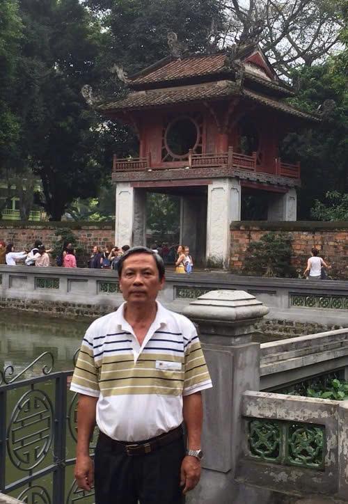 Soạn giả Việt Sơn: Người đưa Mùa hoa đào về phương Nam