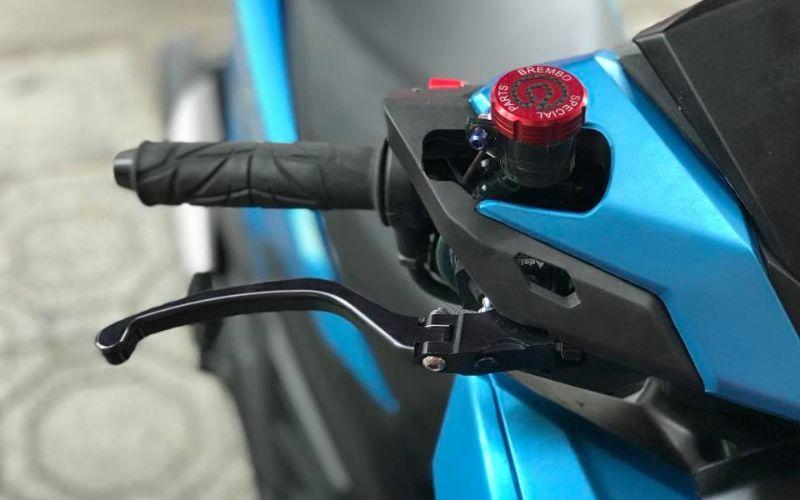 Đánh Giá Tay Thắng Adelin Có Tốt Không? So Sánh Tay Thắng Adelin Và Racing Boy