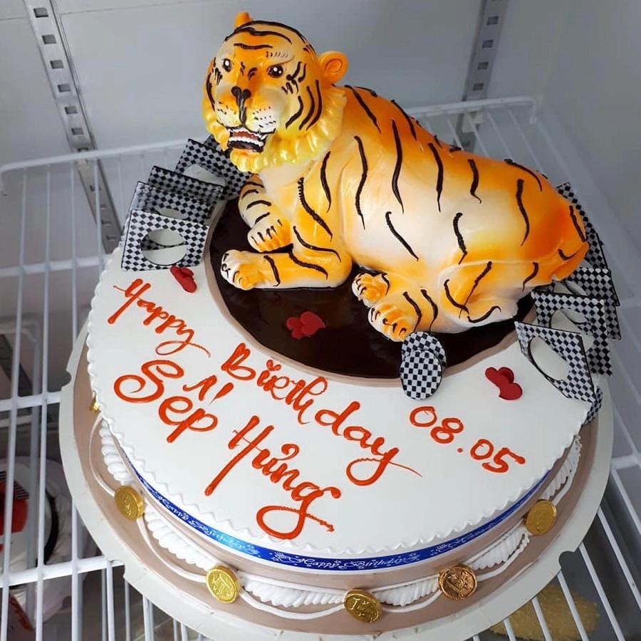 Tuổi Dần Bánh Sinh Nhật Hình Con Hổ Ngộ Nghĩnh: Tuyệt Phẩm Cho Ngày Đặc Biệt