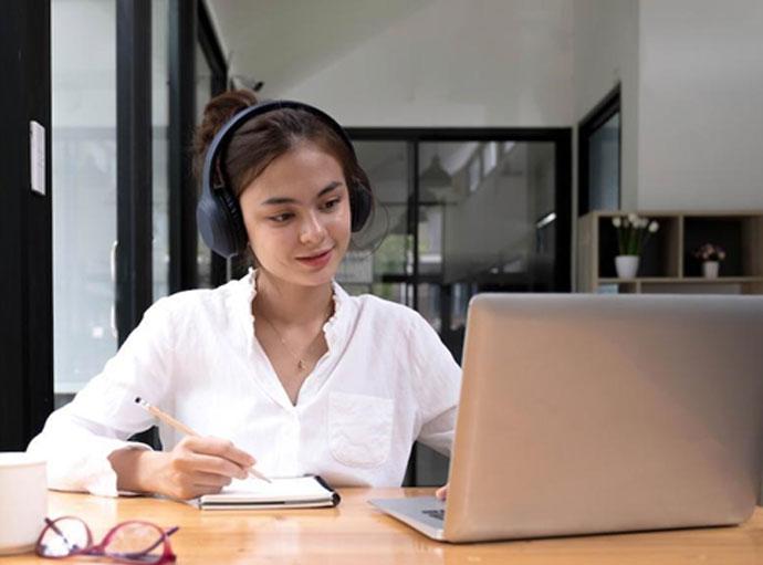 Cách nghe podcasts và audiobooks tiếng Anh hiệu quả
