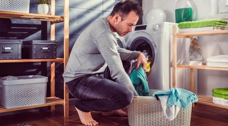 7 Cách tẩy áo trắng bị màu cháo lòng trắng như mới trong 2 phút