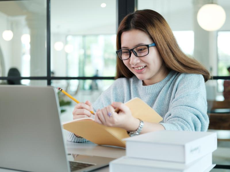 Ngành Công Nghệ Thông Tin Học Những Môn Gì? Cách Để Học Tốt Ngành CNTT