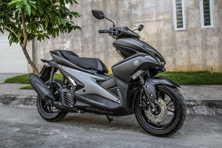Hình ảnh Yamaha NVX 155 màu đen nhám sắp có giá